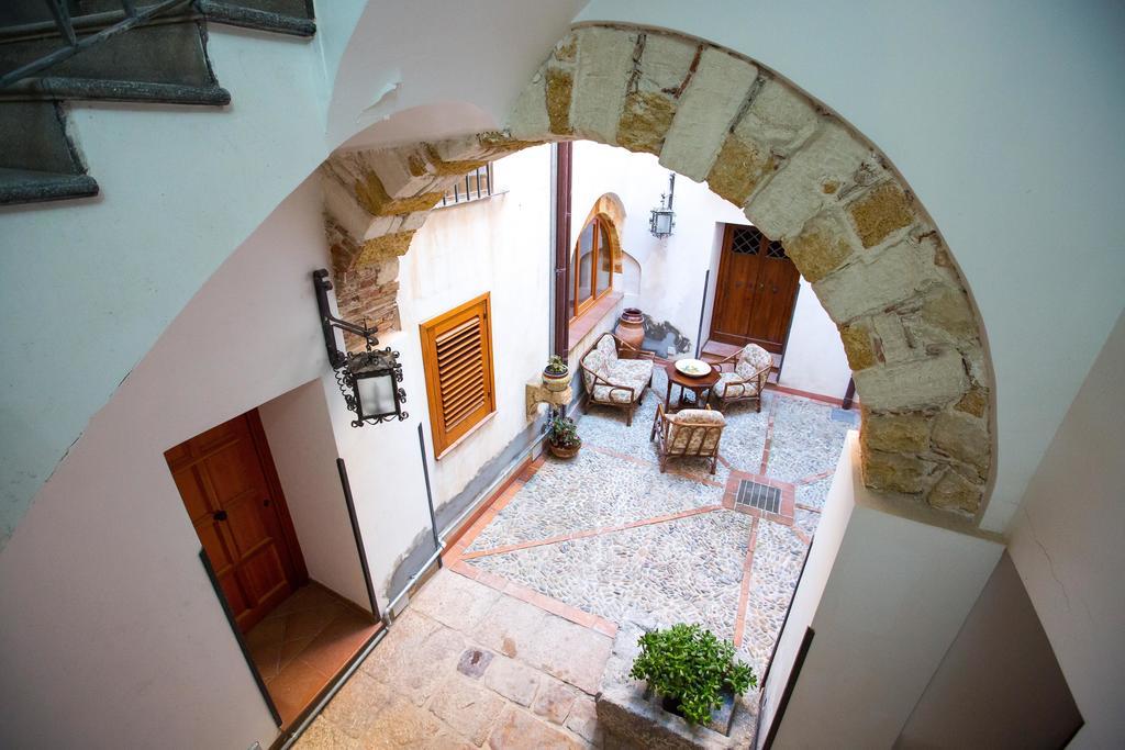 Hotel Palazzo Raho à Cefalù Extérieur photo